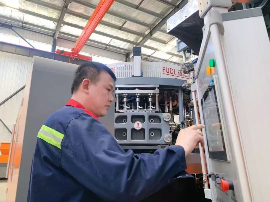 吹塑机调试中的问题及其解决办法(塑料工艺篇)”